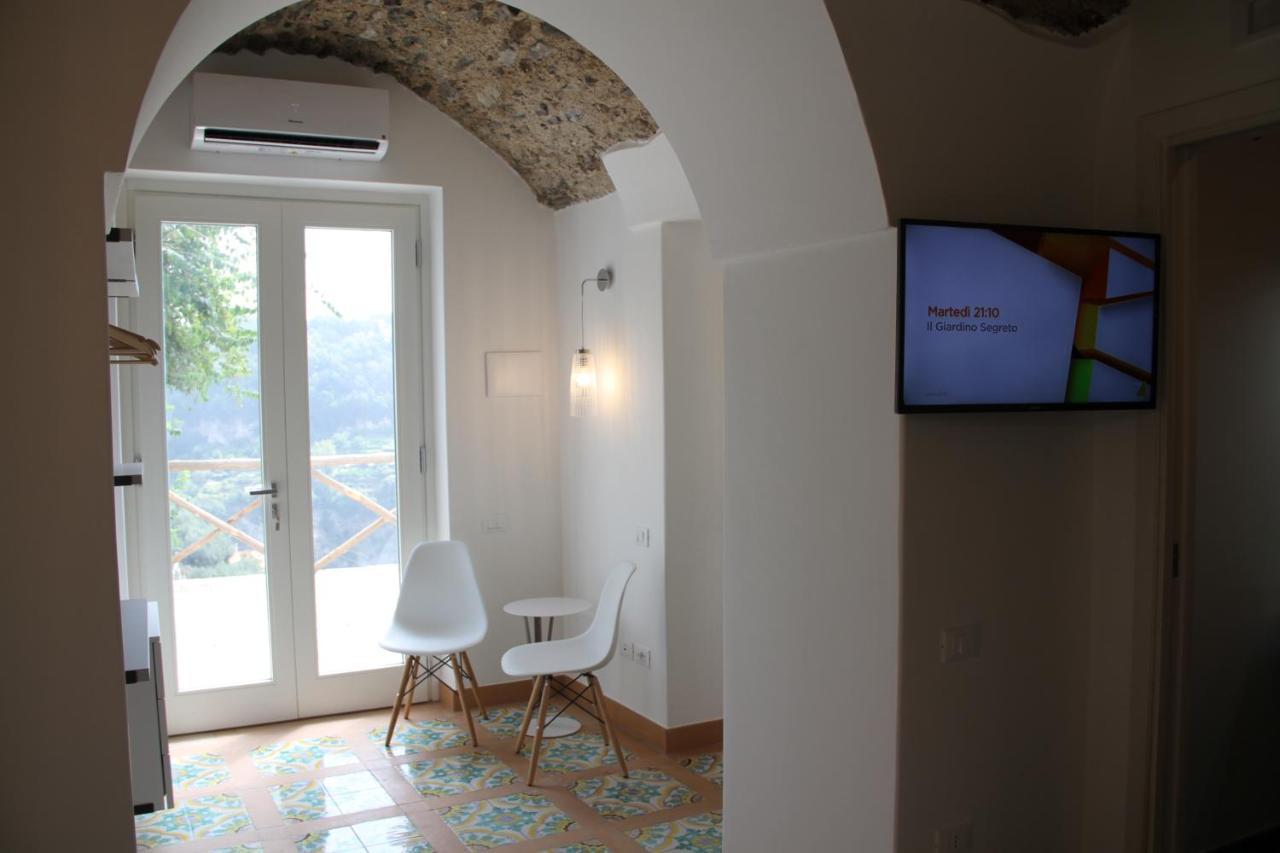 Villa Ami Scala Luaran gambar
