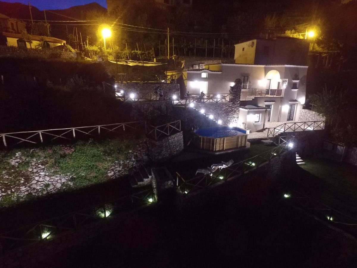 Villa Ami Scala Luaran gambar