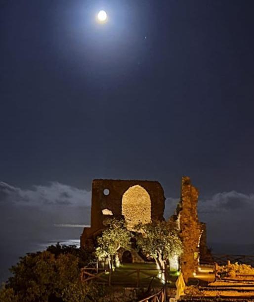 Villa Ami Scala Luaran gambar